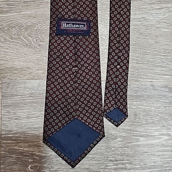 Hathaway tie 👔 - Picture 3 of 4